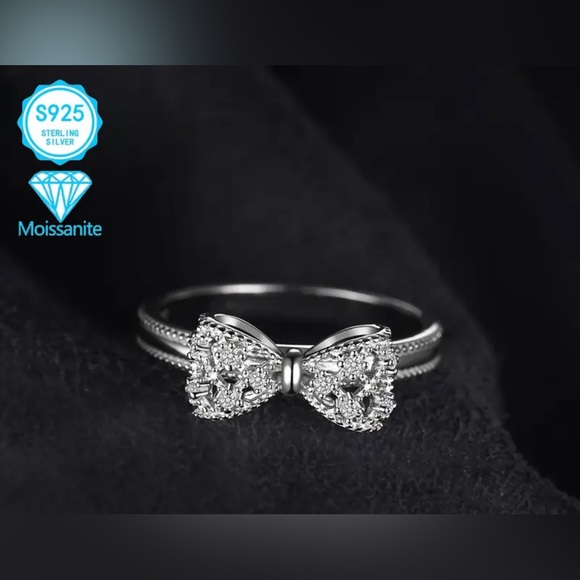 Bow Shaped Sterling Silver Ring 💍 Size 7 - Picture 2 of 10